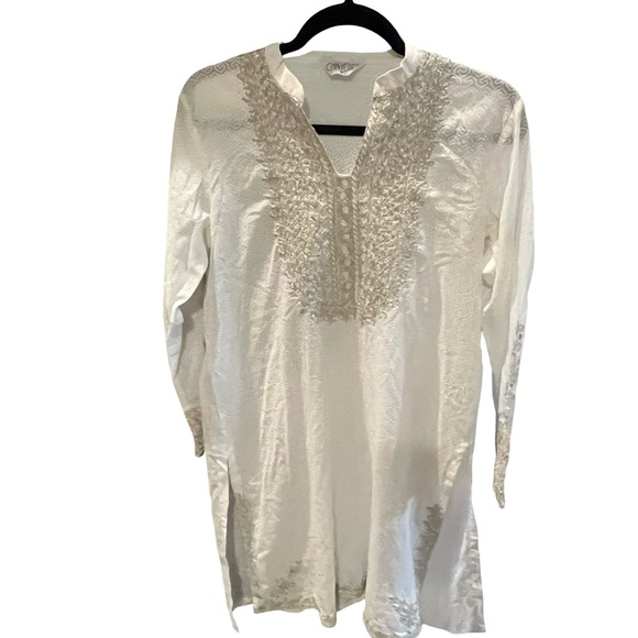 Chinyere Tops - White Embroidered Top- Tunic with keyhole print and embroidered silver sleeves
